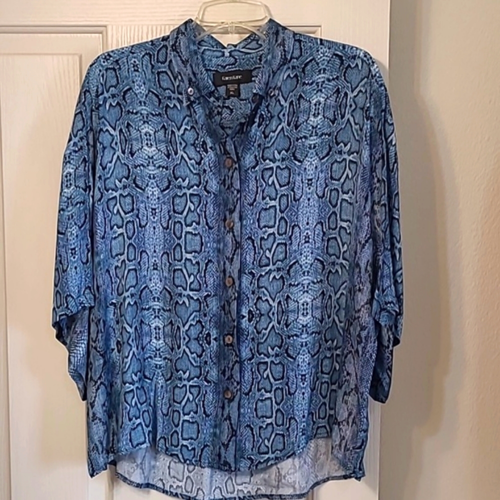 Karen Kane Relaxed Shirt Blue Snake Skin Top, XL, EUC